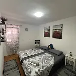 Crown Mia Lejlighed Koper