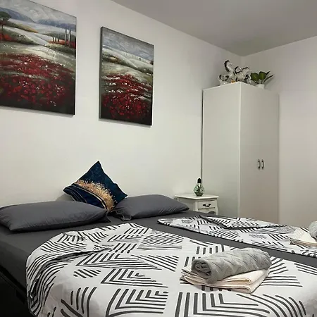 Apartamento Crown Mia Koper