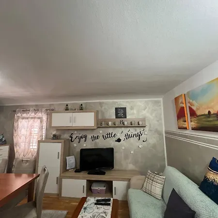 아파트 Crown Mia *