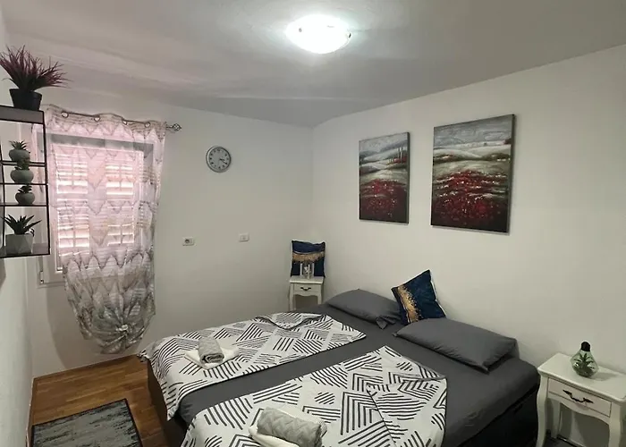 Crown Mia Appartement Koper