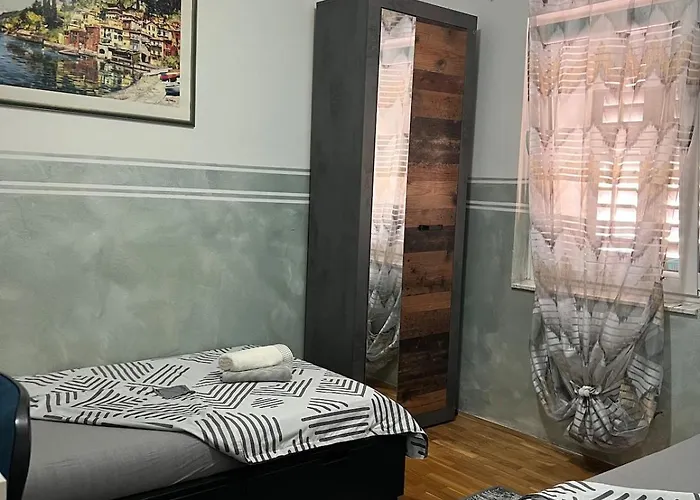 アパート Crown Mia